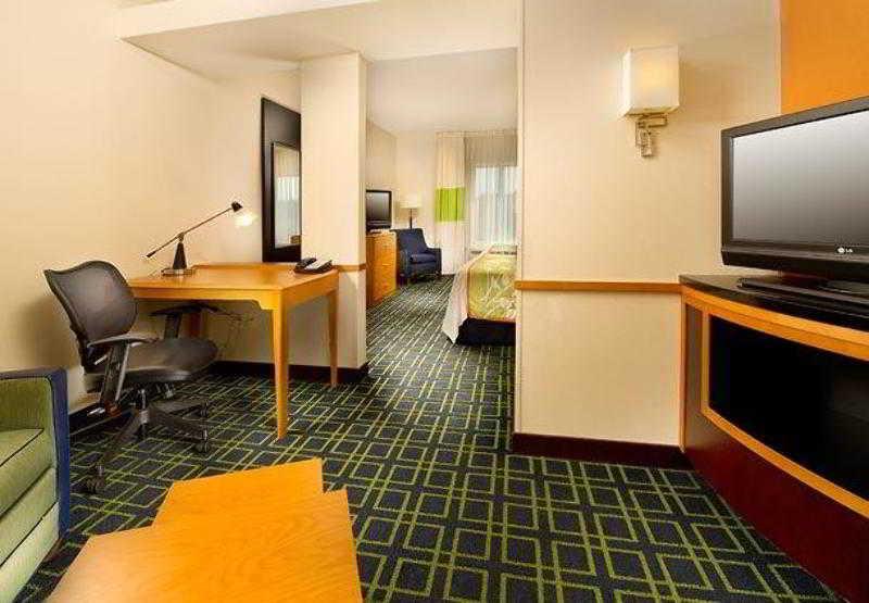 Fairfield Inn And Suites קליבלנד חדר תמונה